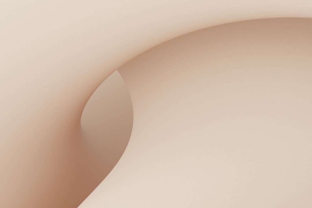 http://n.sinaimg.cn/news/1_img/cfp/2b0c102b/756/w1024h532/20180316/lOUS-fyshfuq1473188.jpg?zdy